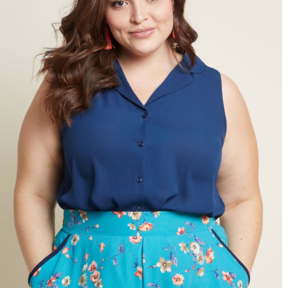 Pleased and Proper Sleeveless Blouse in Navy